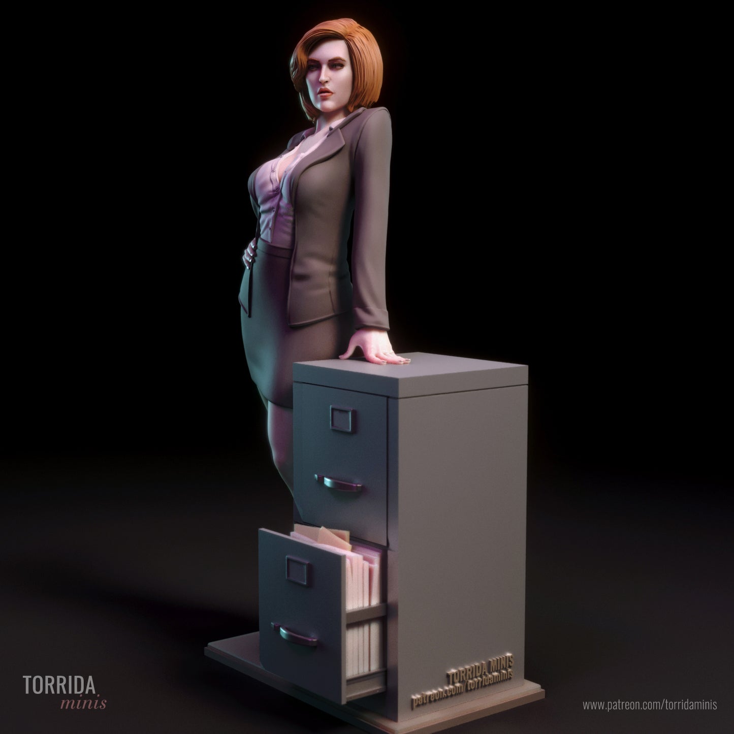 Agent Dana Pinup Figurine