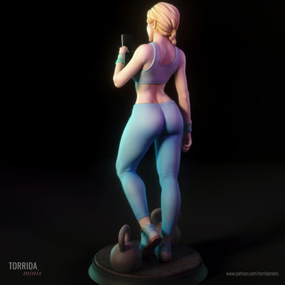 Workout Lady Ashley Pinup Figurine